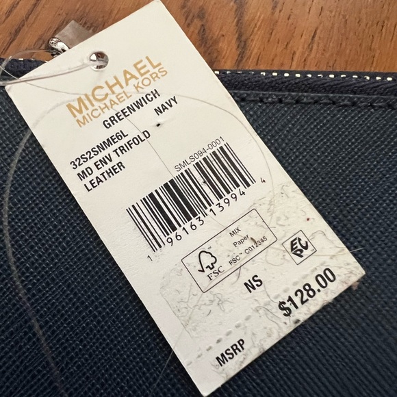 NWT Michael Michael Kors Women's Greenwich Small Envelope Trifold Wallet Navy - Picture 5 of 5